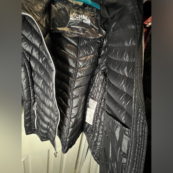 Michael Michael Kors Packable Size Large Black - Picture 7 of 14